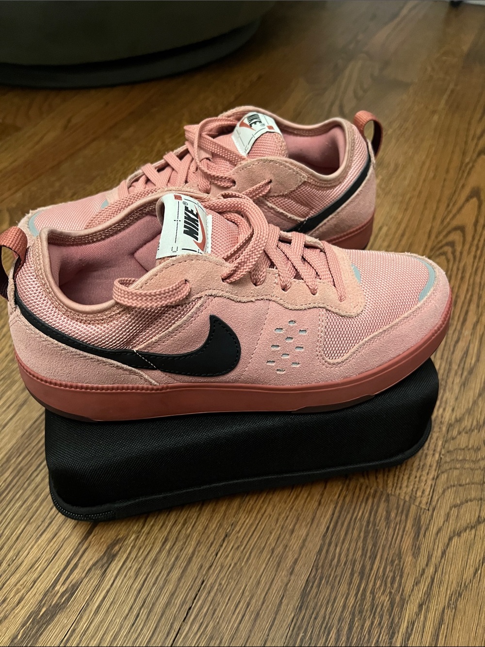 Kids Nike C1ty shoes - 6Y